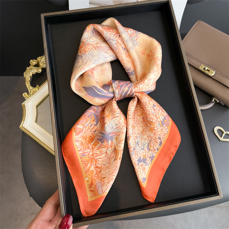 Sciarpa di lusso con stampa di - Discount Luxury Bags recensione e prezzo