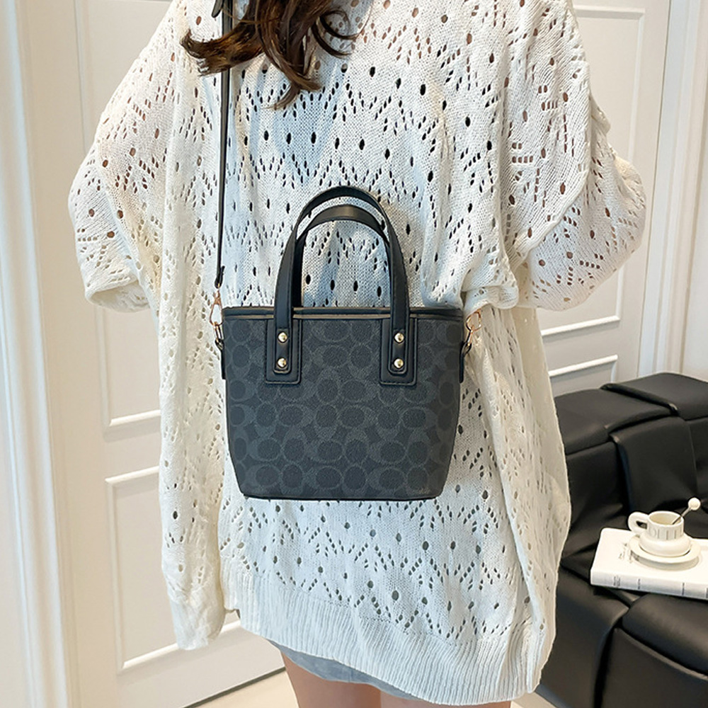 Borsa a secchiello coreana tes - Luxury Bags Louis Vuitton recensione e prezzo