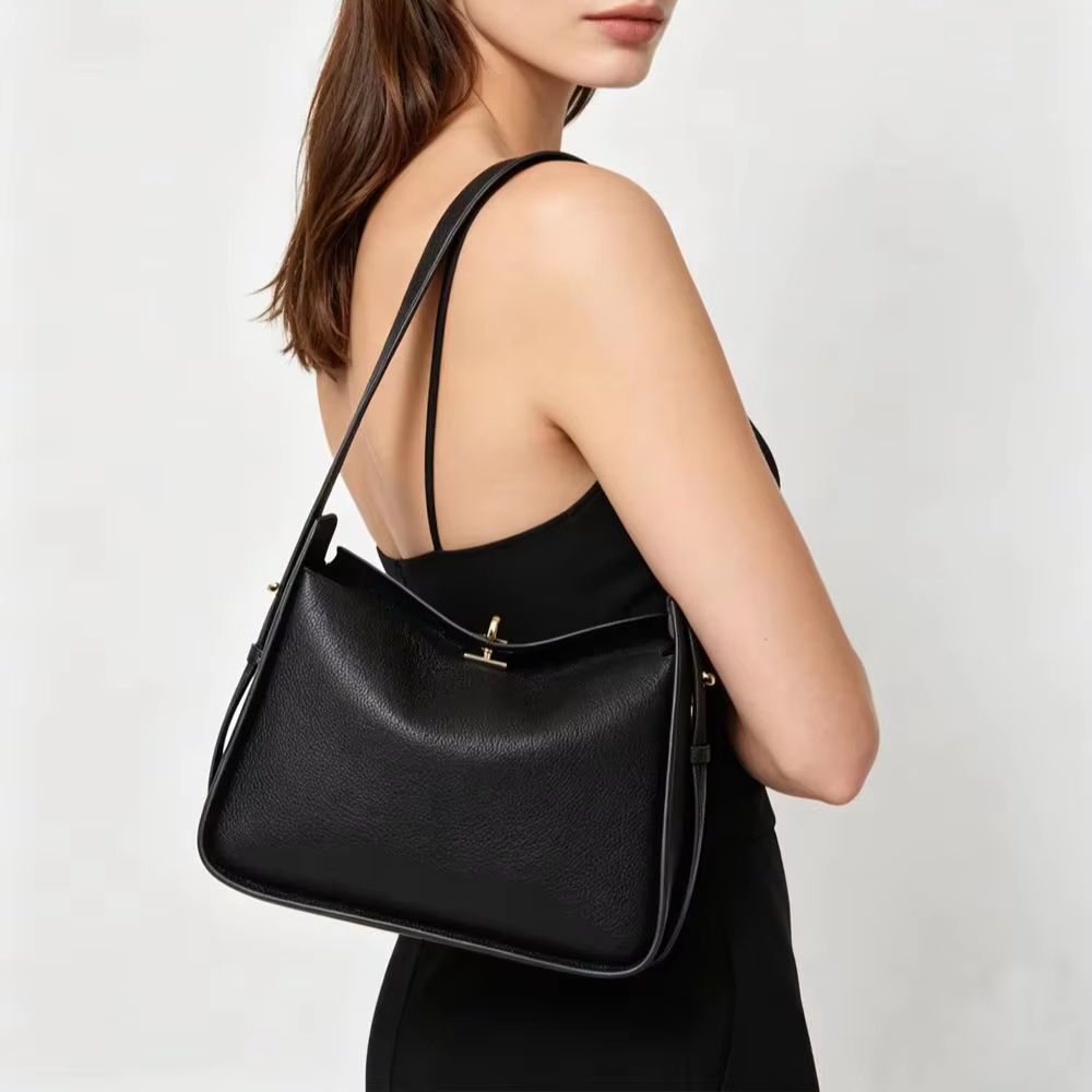 Borse da Donna in Vera Pelle c - Luxury Bags On Sale recensione e prezzo