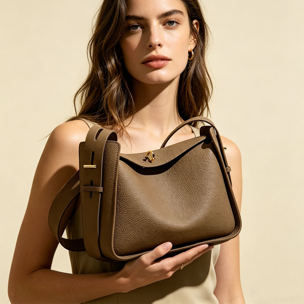 Borse da Donna in Vera Pelle c - Luxury Bags On Sale recensione e prezzo